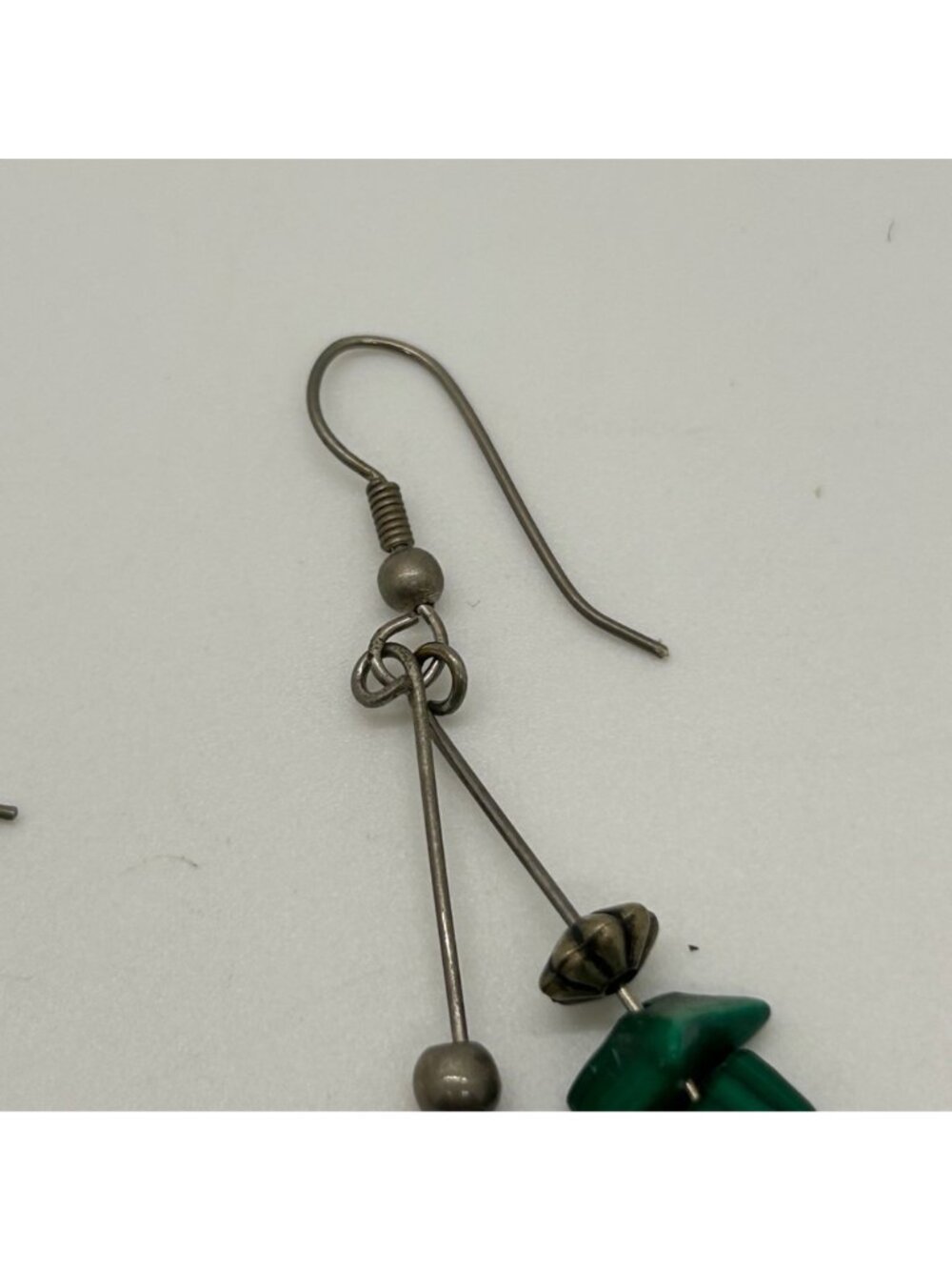 Vintage Bohemian Malachite Dangle Earrings Silver-Tone Natural Stone Chips - Picture 13 of 15